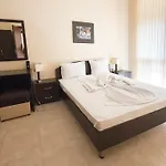 Apollon Apartment *